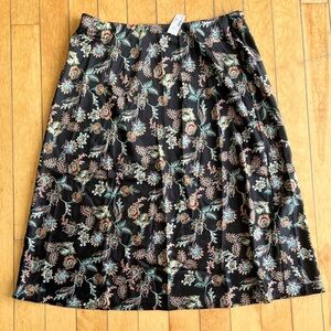 Penningtons Floral A‑Line Skirt – Size 18, NWT, Black Multicolor Print